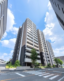 プレサンスロジェ金山