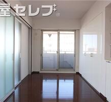 玄関も広くて安心