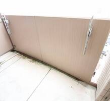 広めに使えるバルコニーです