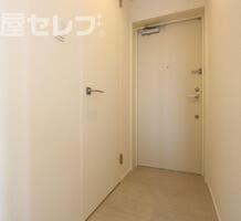 ※写真は同タイプ８０４号室の別部屋のものです。