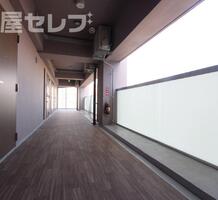 ※写真は同タイプ８０４号室の別部屋のものです。
